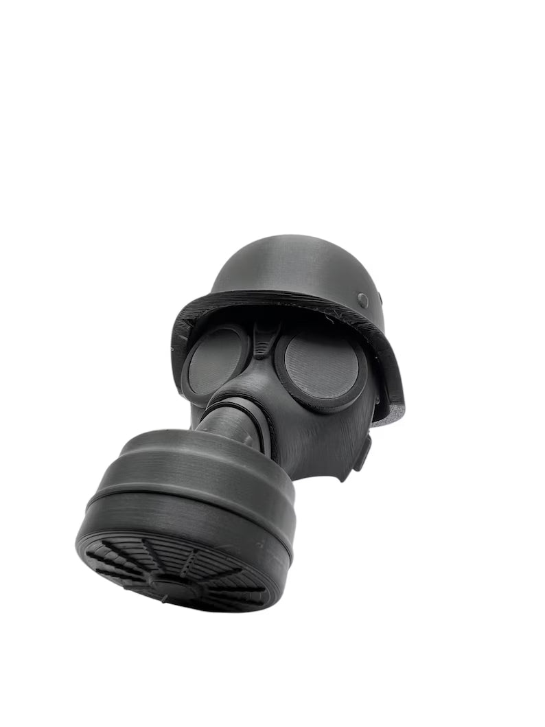 Cover cap for trailer coupling made of steel