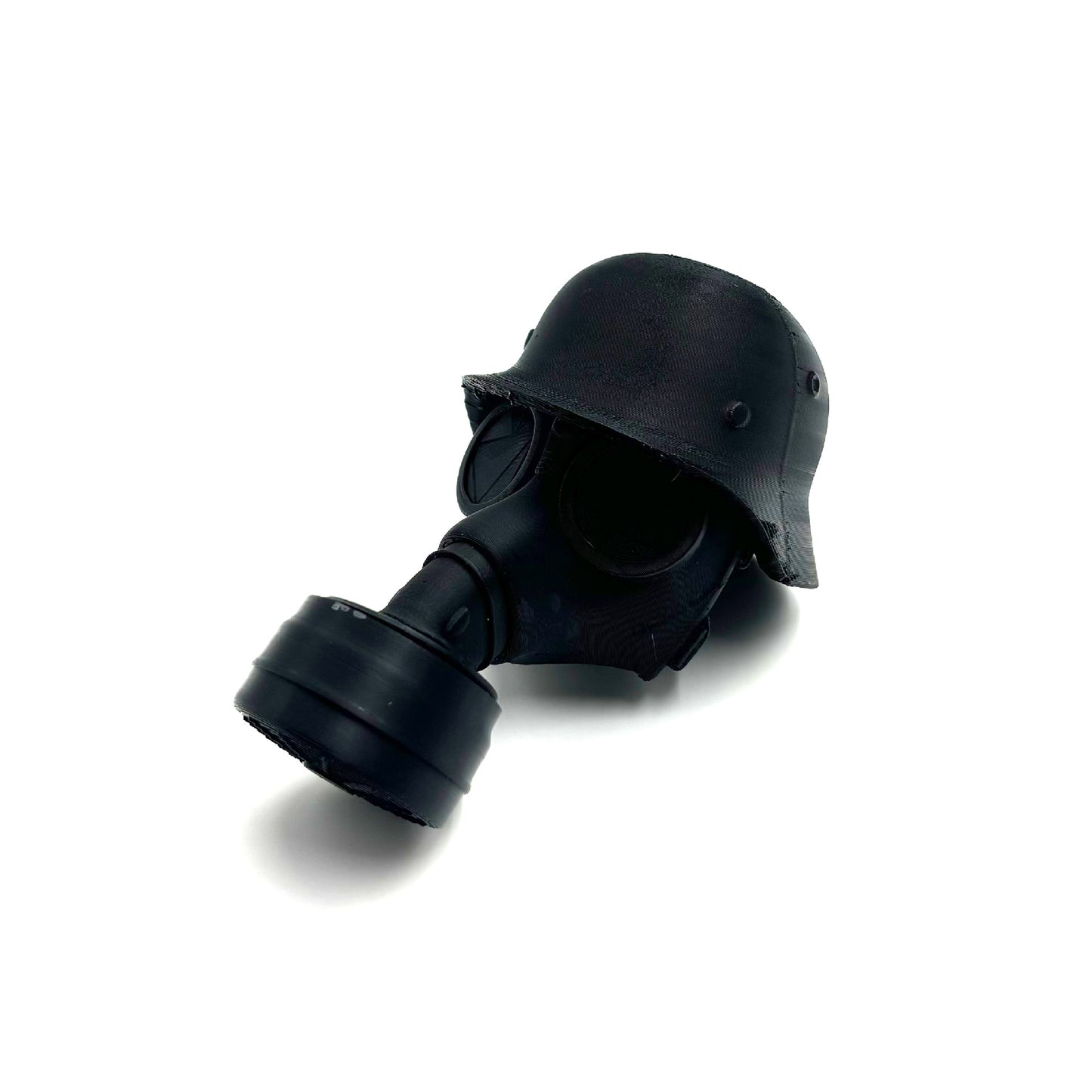 Cover cap for trailer coupling made of steel