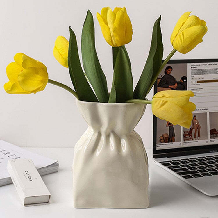 Fashionable Ceramic Vase